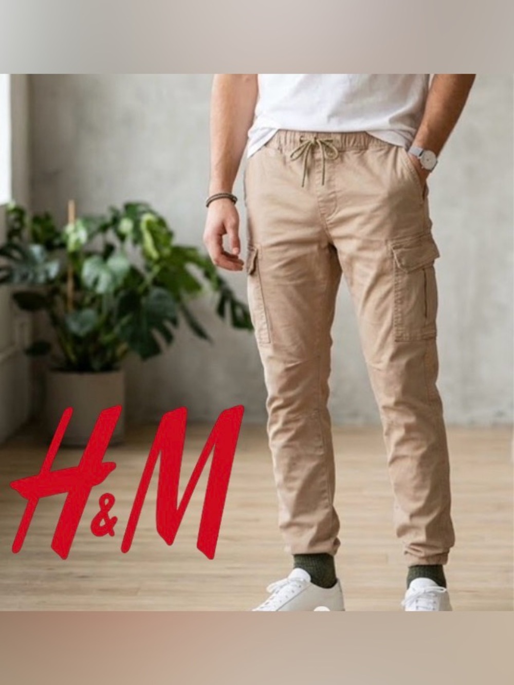 💙 H&M Beige Cargo Pants - Size M